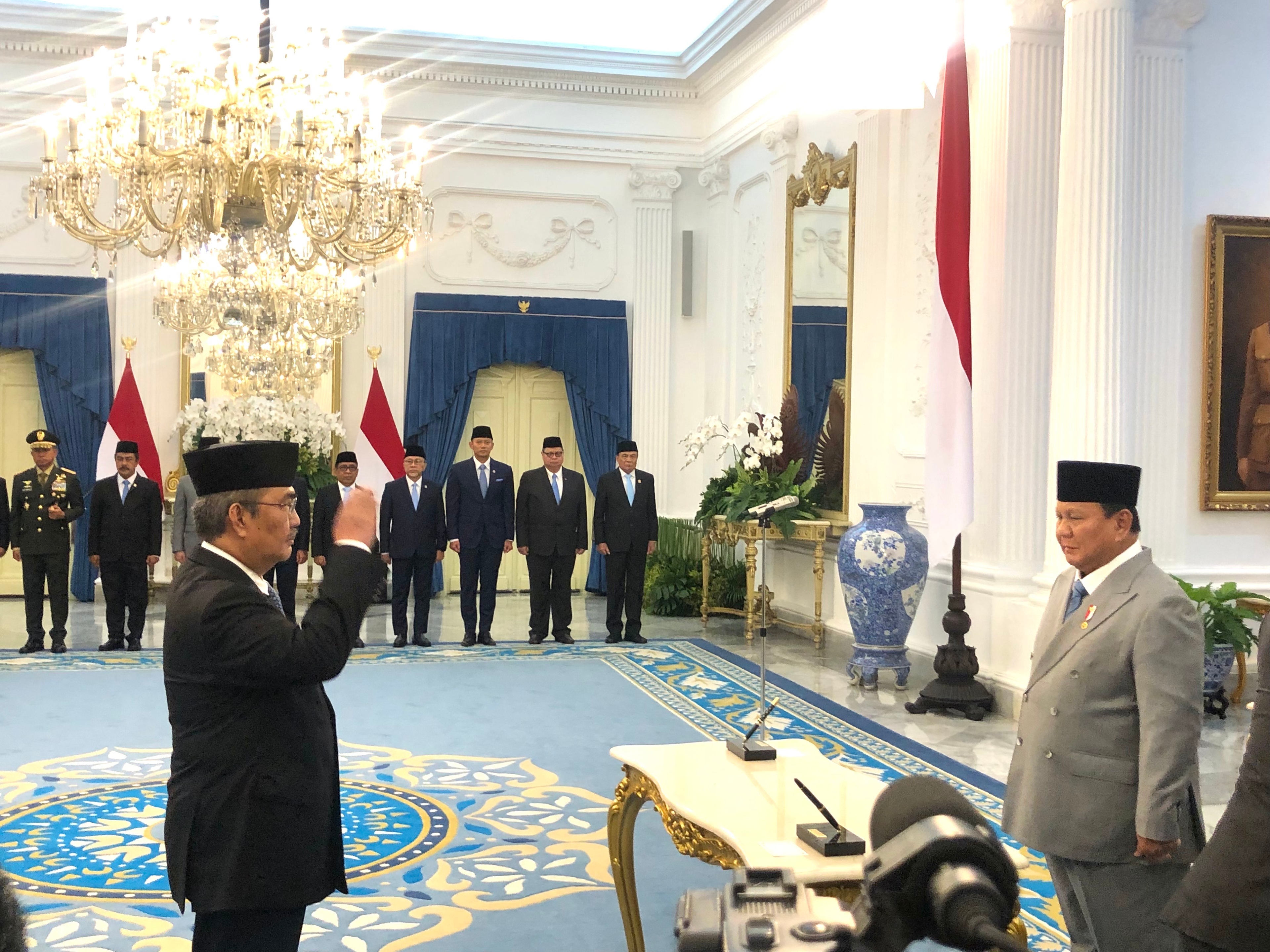 Presiden Prabowo Lantik Komisi Percepatan Reformasi Kepolisian, Jimly Asshidiqie Jadi Ketua