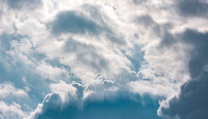 Cuaca Jakarta Hari Ini, 15 Desember 2025: BMKG Prediksi Berawan pada Pagi hingga Malam Hari