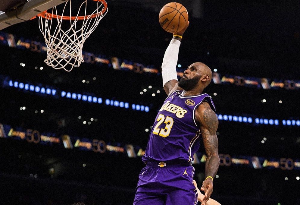 NBA Hari Ini: Lakers Tumbangkan Sixers Tanpa Doncic, Warriors Comeback Dramatis Atas Suns