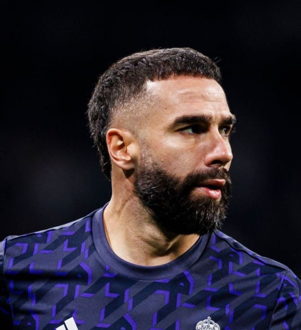 Real Madrid Sukses Kembali Dekati Barcelona, Dani Carvajal Dikabarkan 'Kesal' tak Diturunkan