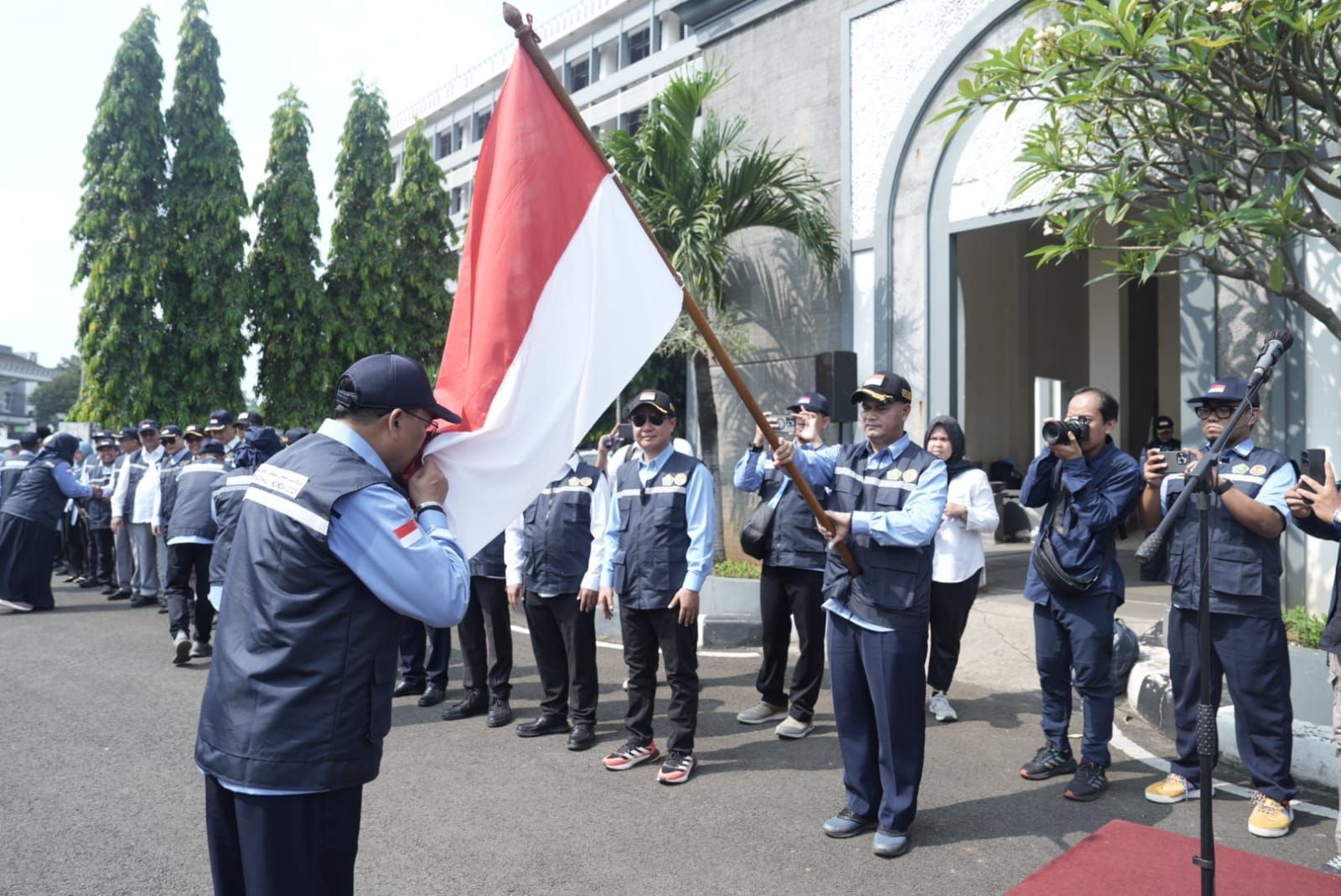 Usai Pencopotan Chiki Fawzi dari Petugas Haji Viral, Kemenhaj Sebut Diklat Bagian dari Seleksi