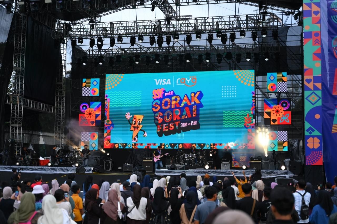 Sponsori Sorak Sorai Fest 2025, Bank Raya dan Visa Kenalkan Kartu Digital Debit Visa