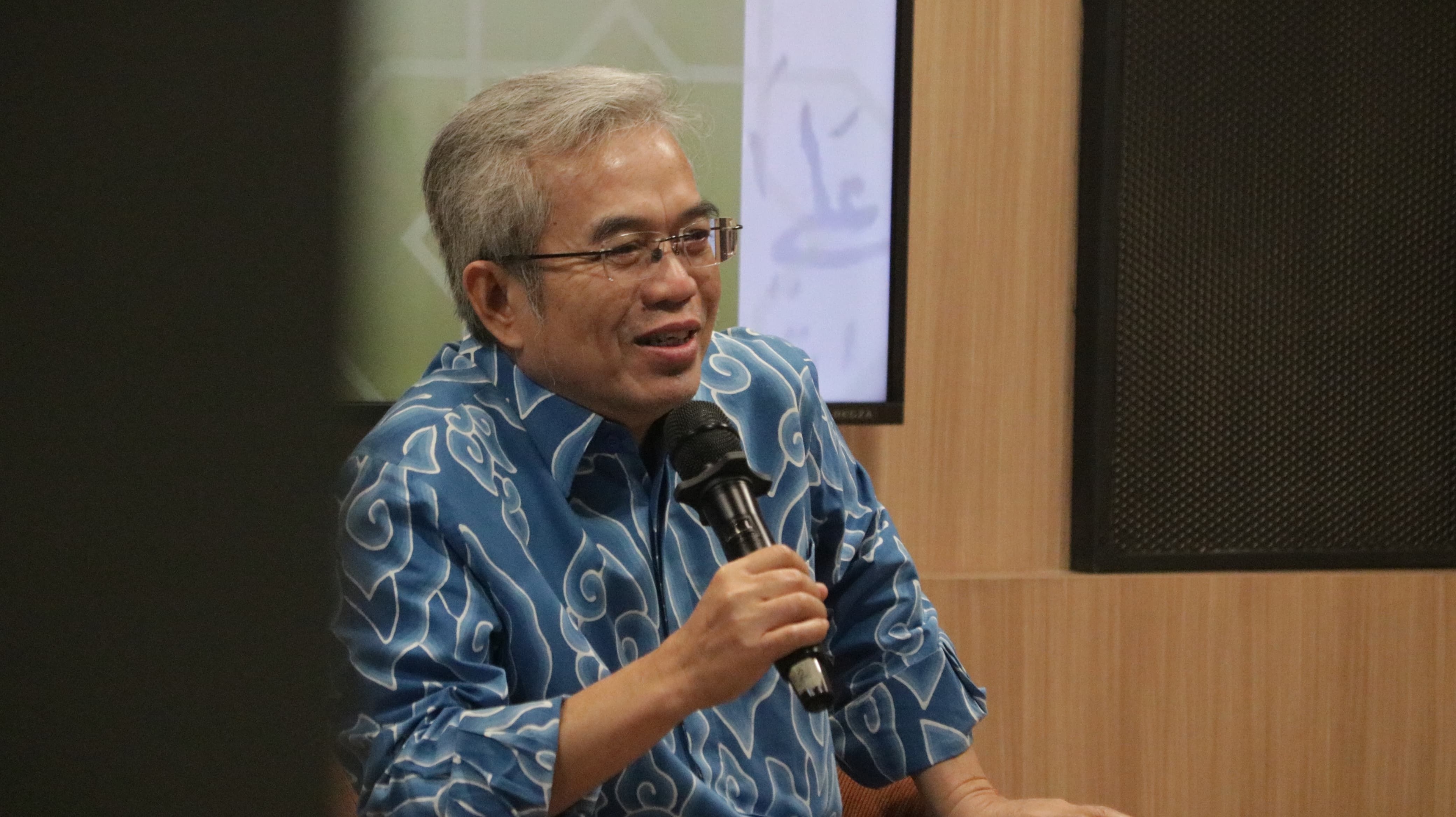 Yudi Latif Tegaskan Pentingnya Lihat Masa Lalu untuk Wujudkan Masa Depan