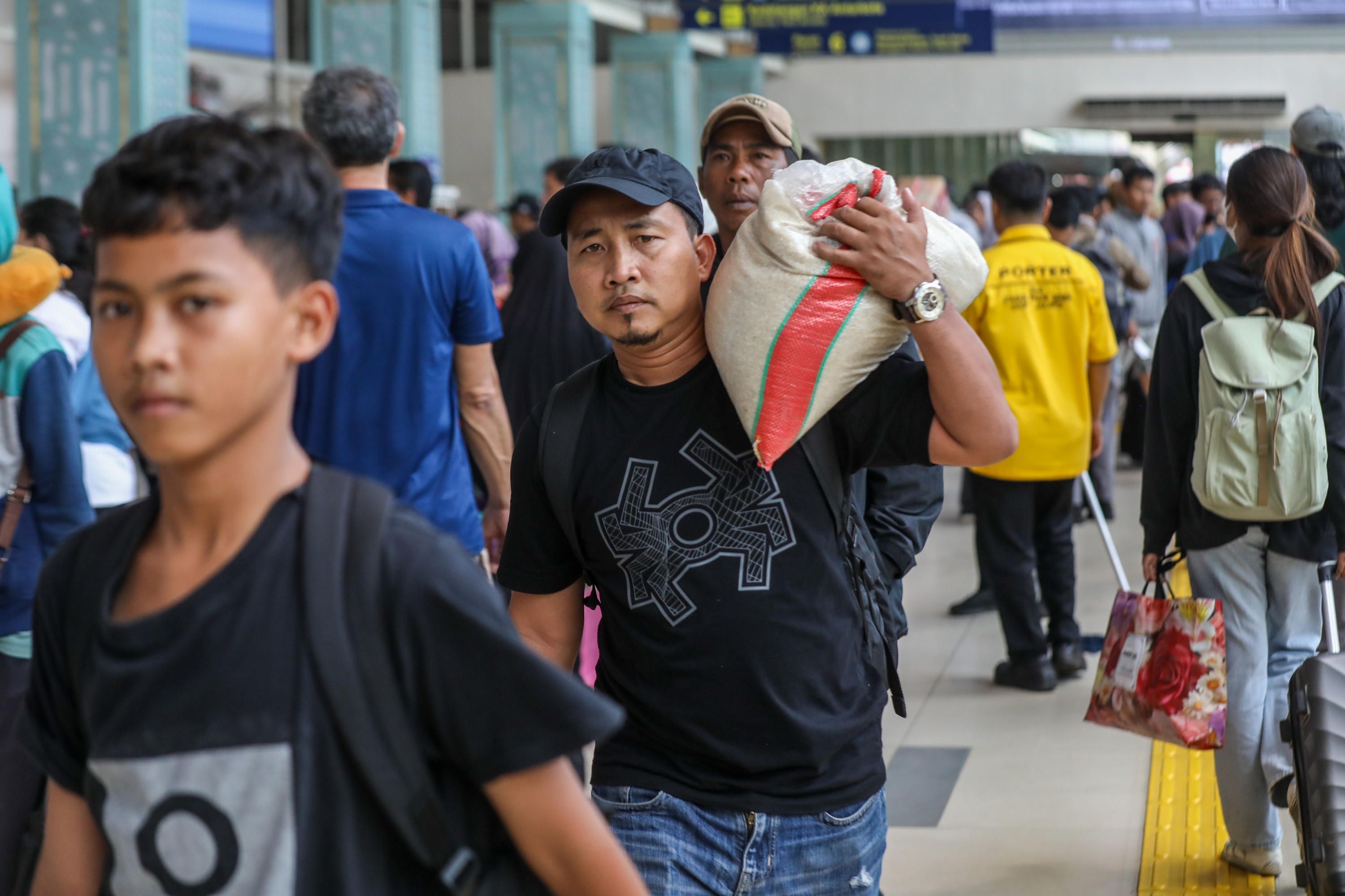 Penumpang KAI Naik 7,6 Persen Selama Nataru 2026,  Kebut Ekonomi dan Pariwisata di Daerah 