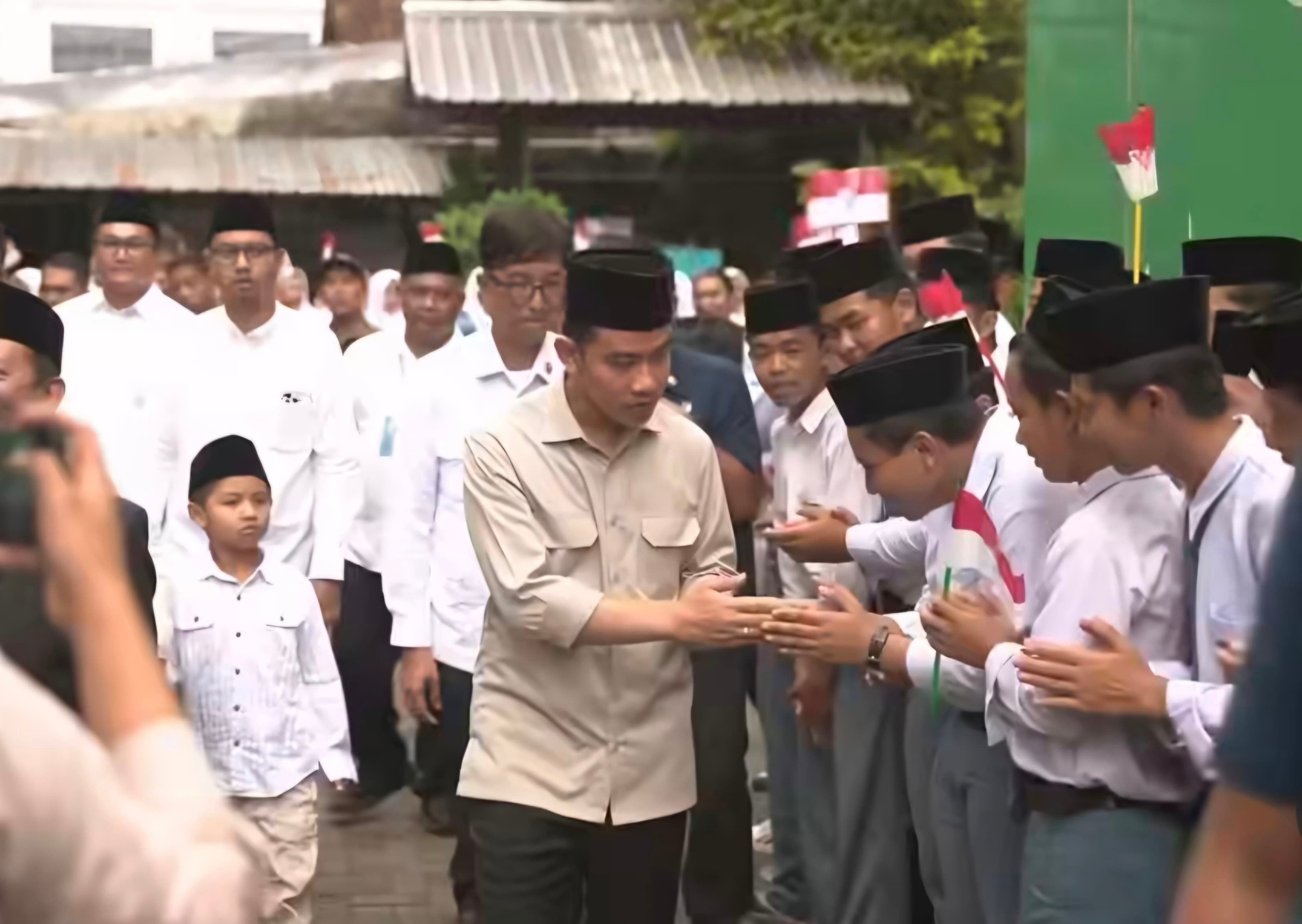 Gibran: Pesantren Wajib Kuasai AI hingga Blockchain, Santri Harus Jadi Pelopor Inovasi