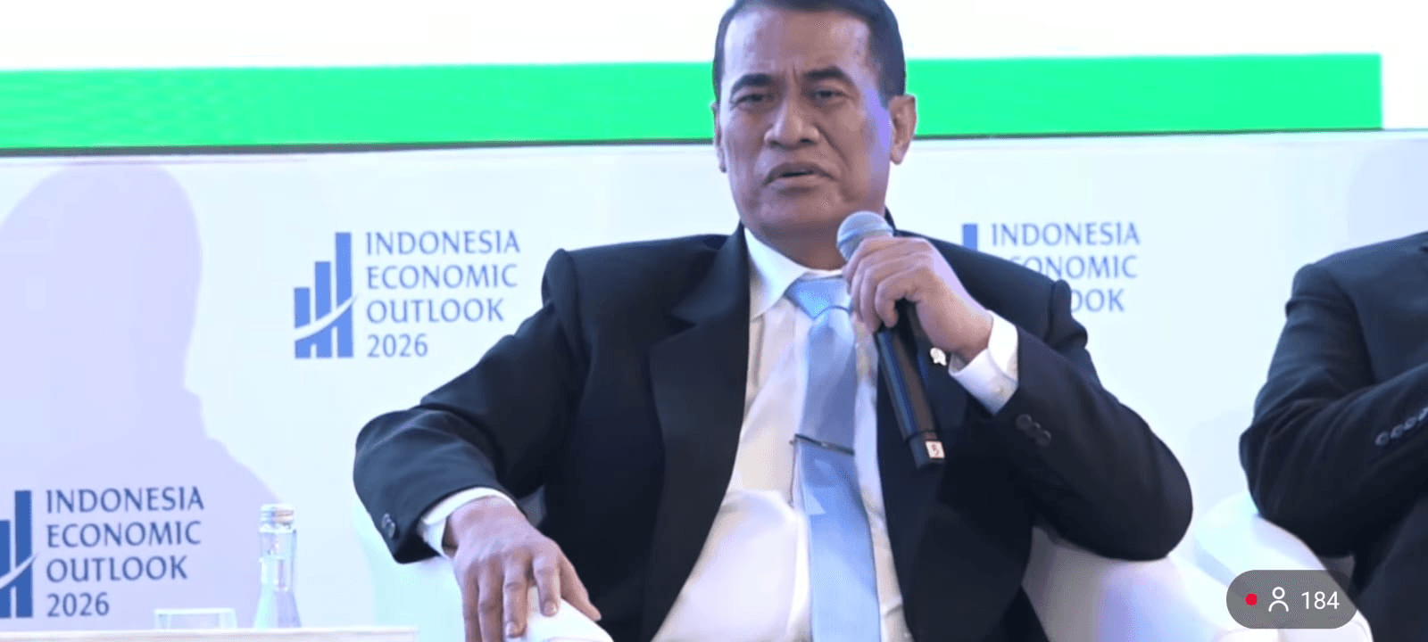 Hilirisasi Kelapa dan Gambir Serap 5 Juta Tenaga Kerja