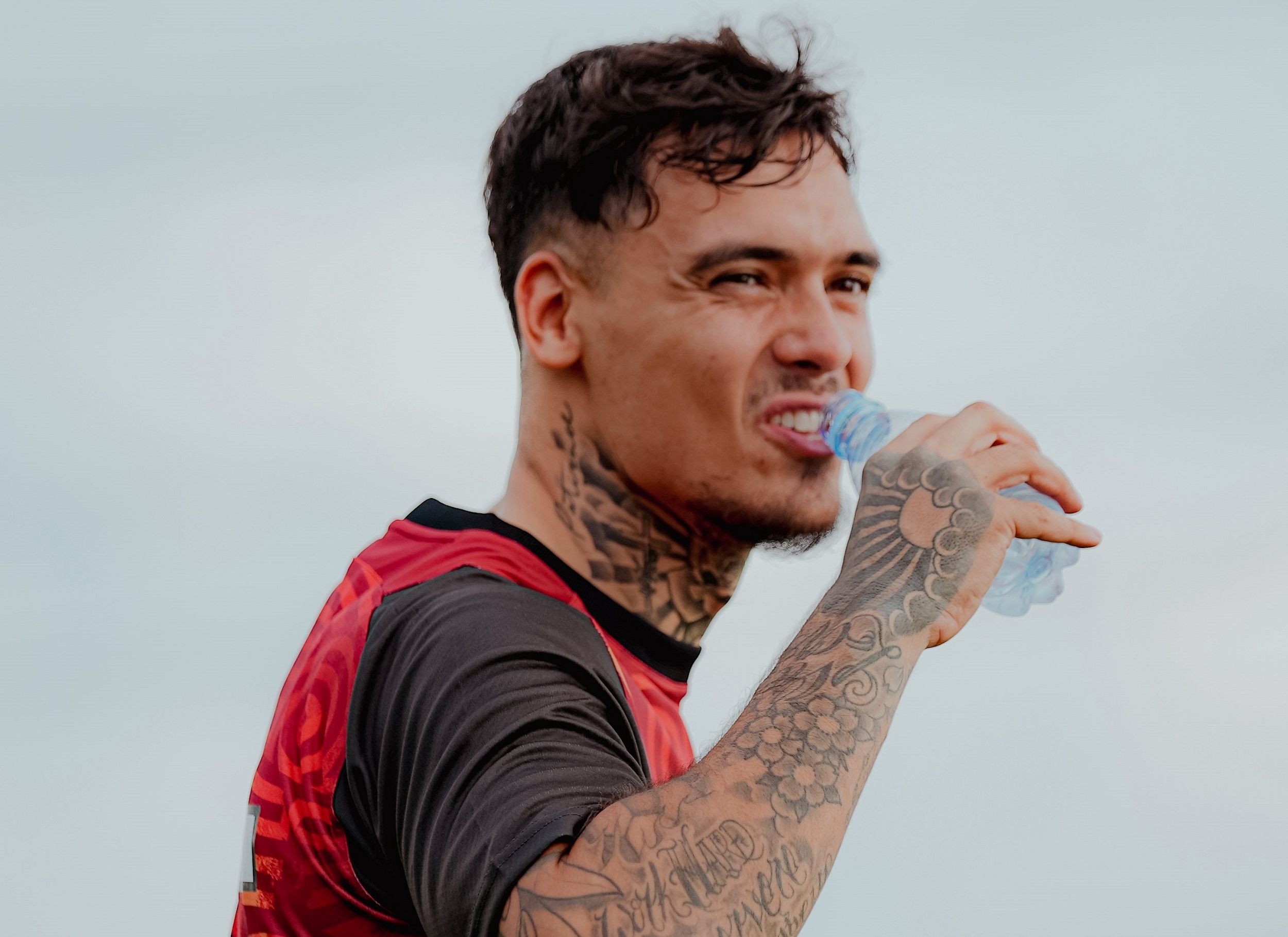 Hampir Sebulan di Super League, Shayne Pattynama Mengaku Belum Kontak Thom Haye dan Eliano Reijnders