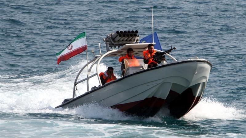 Latihan Perang di Selat Hormuz, Iran Bersiap Hadapi Serangan AS jika Negosiasi Nuklir di Geneva Gagal?