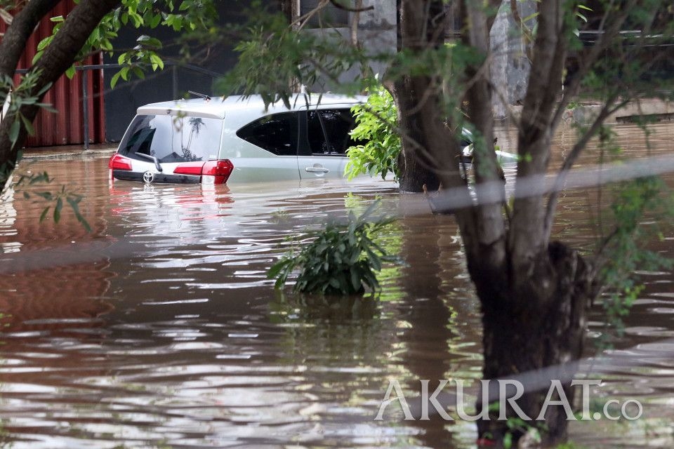 Jakarta Dikepung Banjir Hari Ini, Ratusan Warga Mengungsi