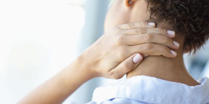 Cara Efektif Menghilangkan Rasa Pegal di Leher Akibat Duduk Lama