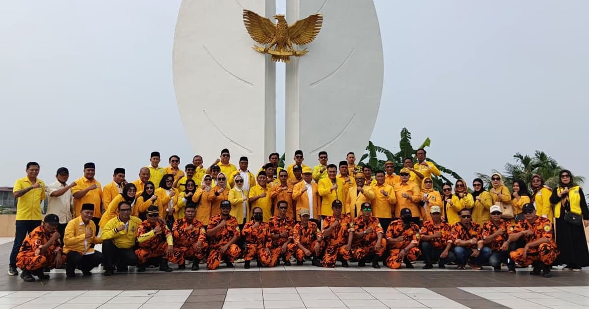 Golkar Kalbar Bersama Pontianak dan Kubu Raya Ziarah ke Makam Pahlawan
