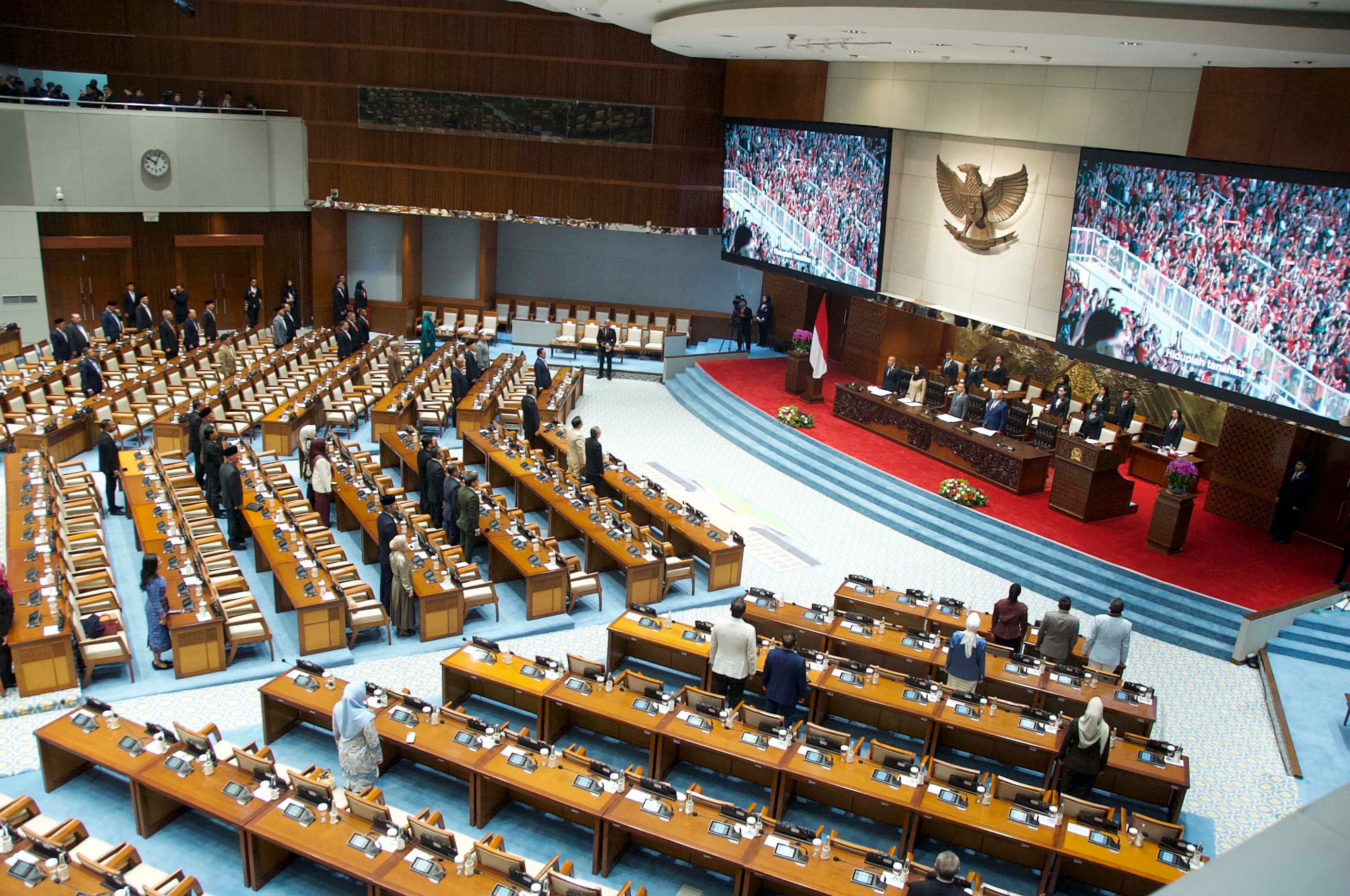 Suasana Rapat Paripurna Penutupan Masa Sidang I Tahun 2026-2027 di Gedung DPR, Jakarta, Kamis (8/10/2026).AKURAT.CO/Sopian