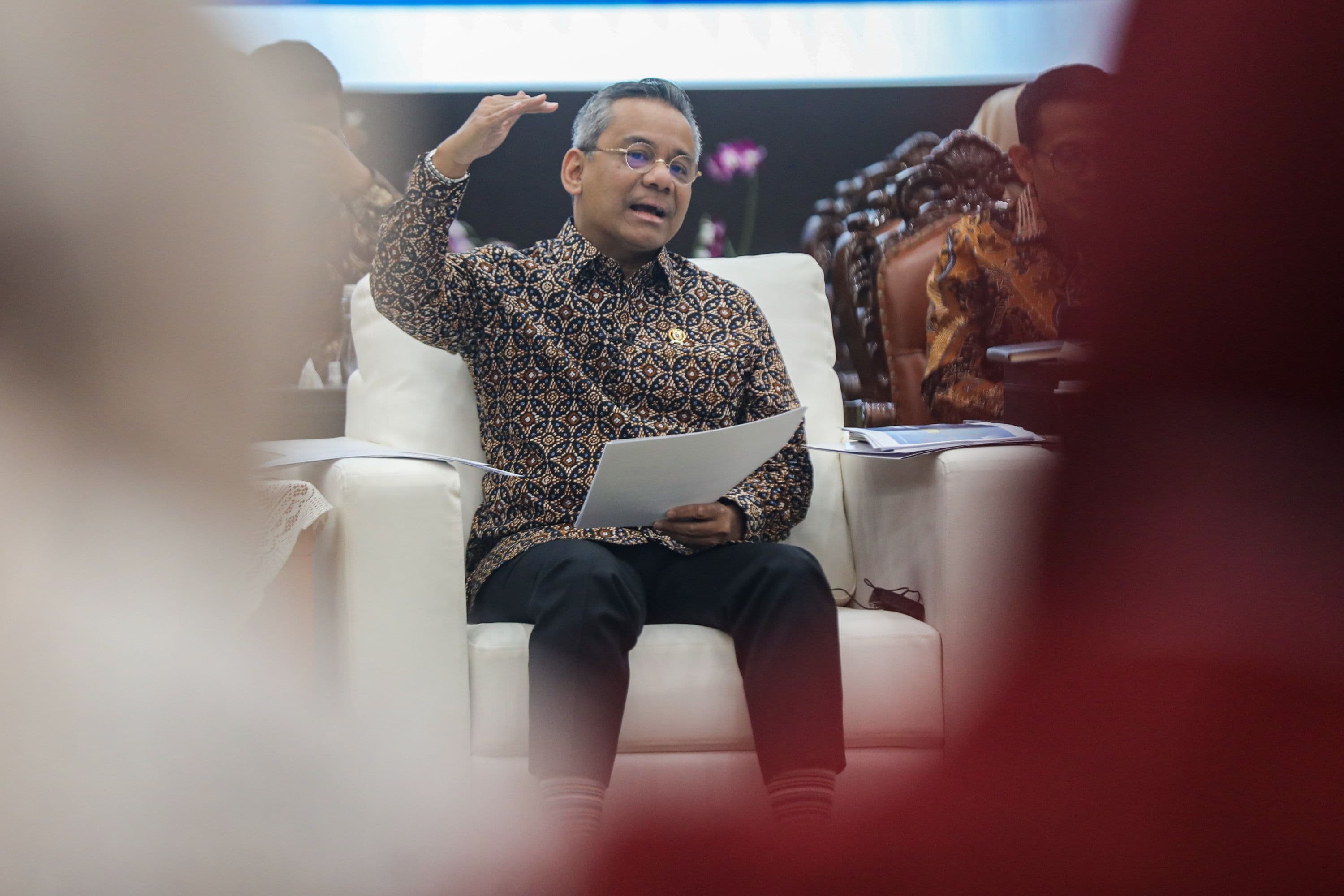 Menteri Keuangan Suahasil Nazara menyampaikan konferensi pers APBN KiTa edisi Oktober 2026 di Jakarta, Jumat (9/10/2026). AKURAT.CO/Endra Prakoso