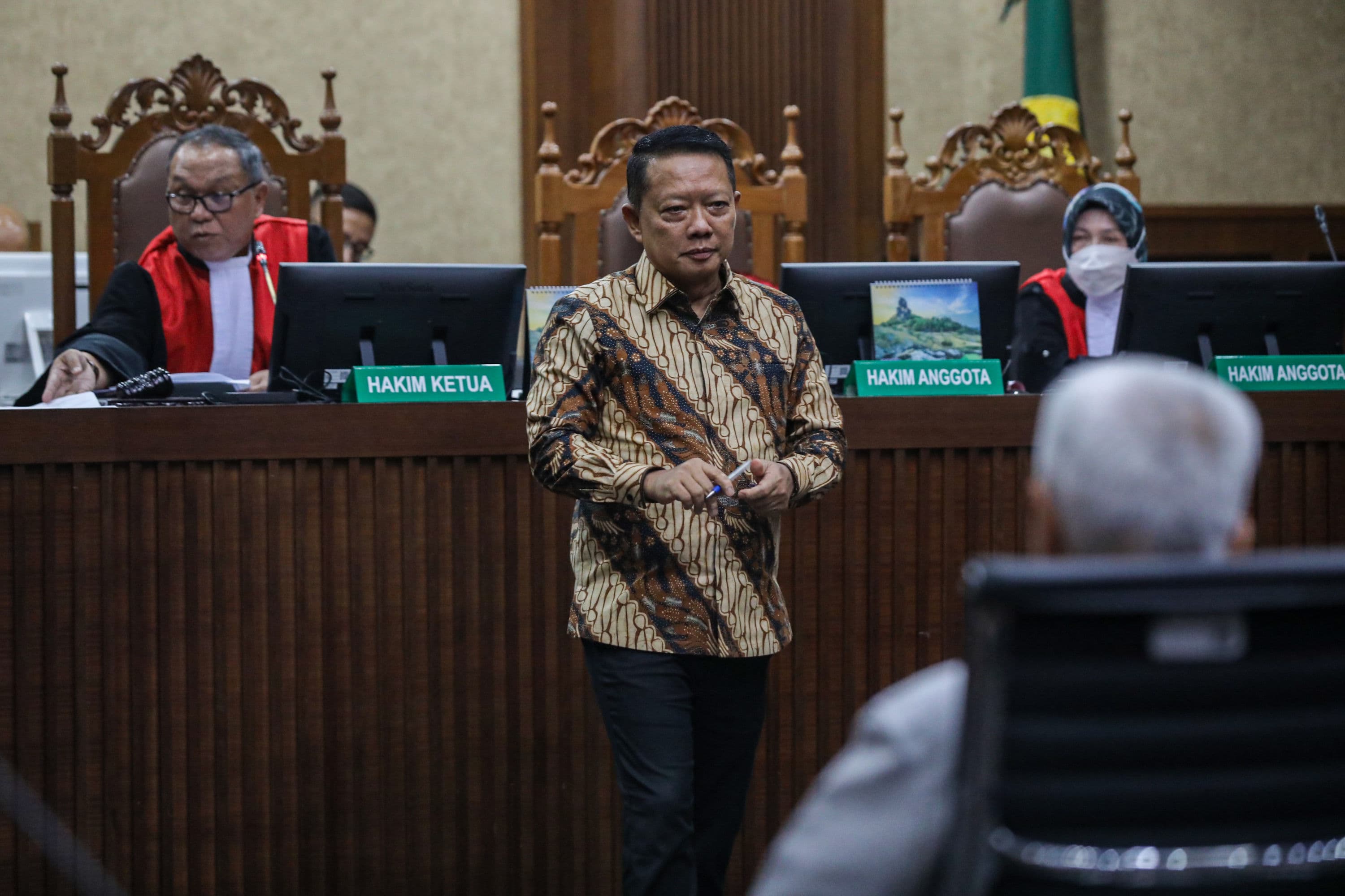 Terdakwa mantan Jampidsus Febrie Adriansyah bersiap menjalani sidang perdana kasus Tindak Pidana Pencucian Uang (TPPU) di Pengadilan Tipikor, Jakarta, Rabu (7/10/2026). AKURAT.CO/Endra Prakoso
