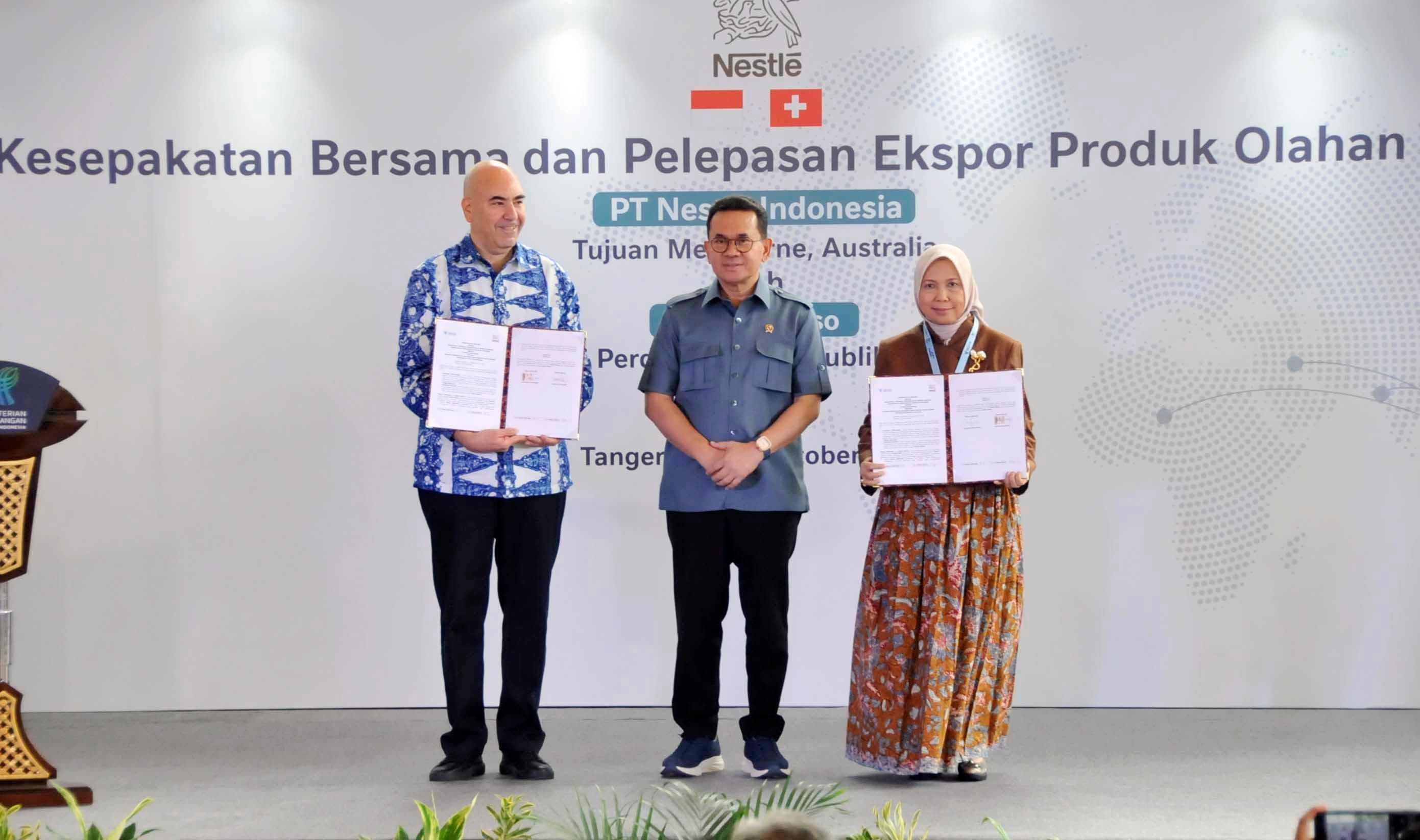 Penandatanganan Nota Kesepahaman ekspor produk kopi siap minum (ready-to-drink atau RTD) PT Nestlé Indonesia ke Australia dalam rangkaian Trade Expo Indonesia (TEI) di Indonesia Convention Exhibition (ICE) BSD, Tangerang, Banten, Kamis (15/10/2026).AKURAT.CO/Sopian