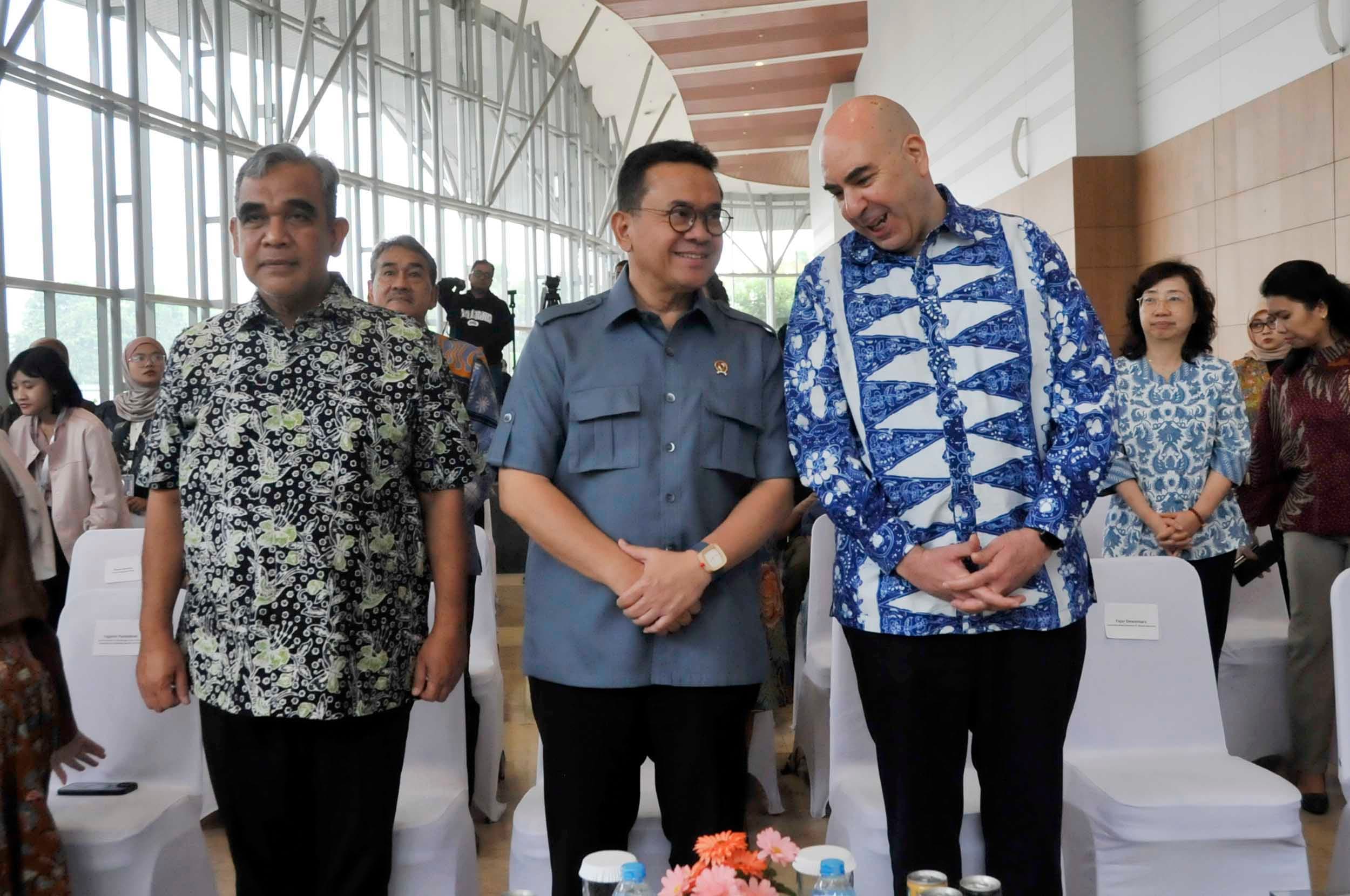 Penandatanganan Nota Kesepahaman ekspor produk kopi siap minum (ready-to-drink atau RTD) PT Nestlé Indonesia ke Australia dalam rangkaian Trade Expo Indonesia (TEI) di Indonesia Convention Exhibition (ICE) BSD, Tangerang, Banten, Kamis (15/10/2026).AKURAT.CO/Sopian