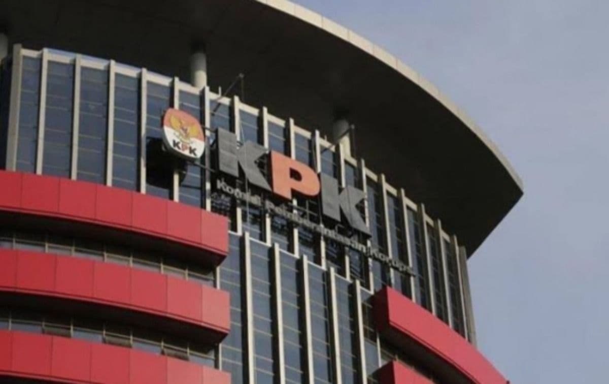 KPK Bawa 13 Orang ke Jakarta Usai OTT di Jatim, Bupati Tulungagung Tiba Lebih Dulu