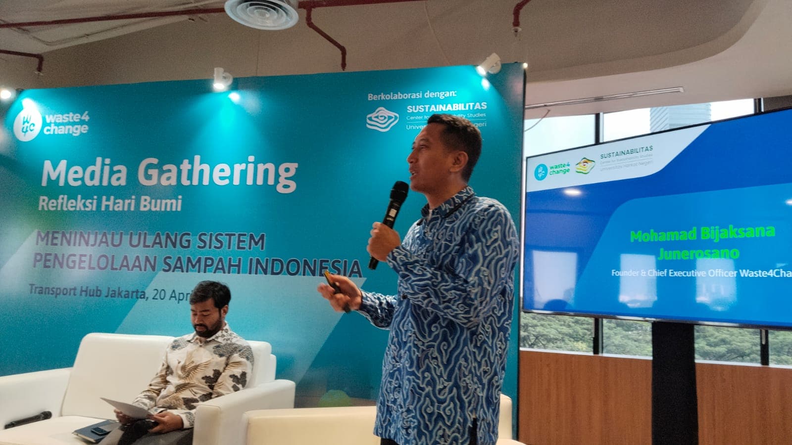 Penyelesaian dari Hulu, Pentingnya Kesadaran Masyarakat untuk Memilah Sampah