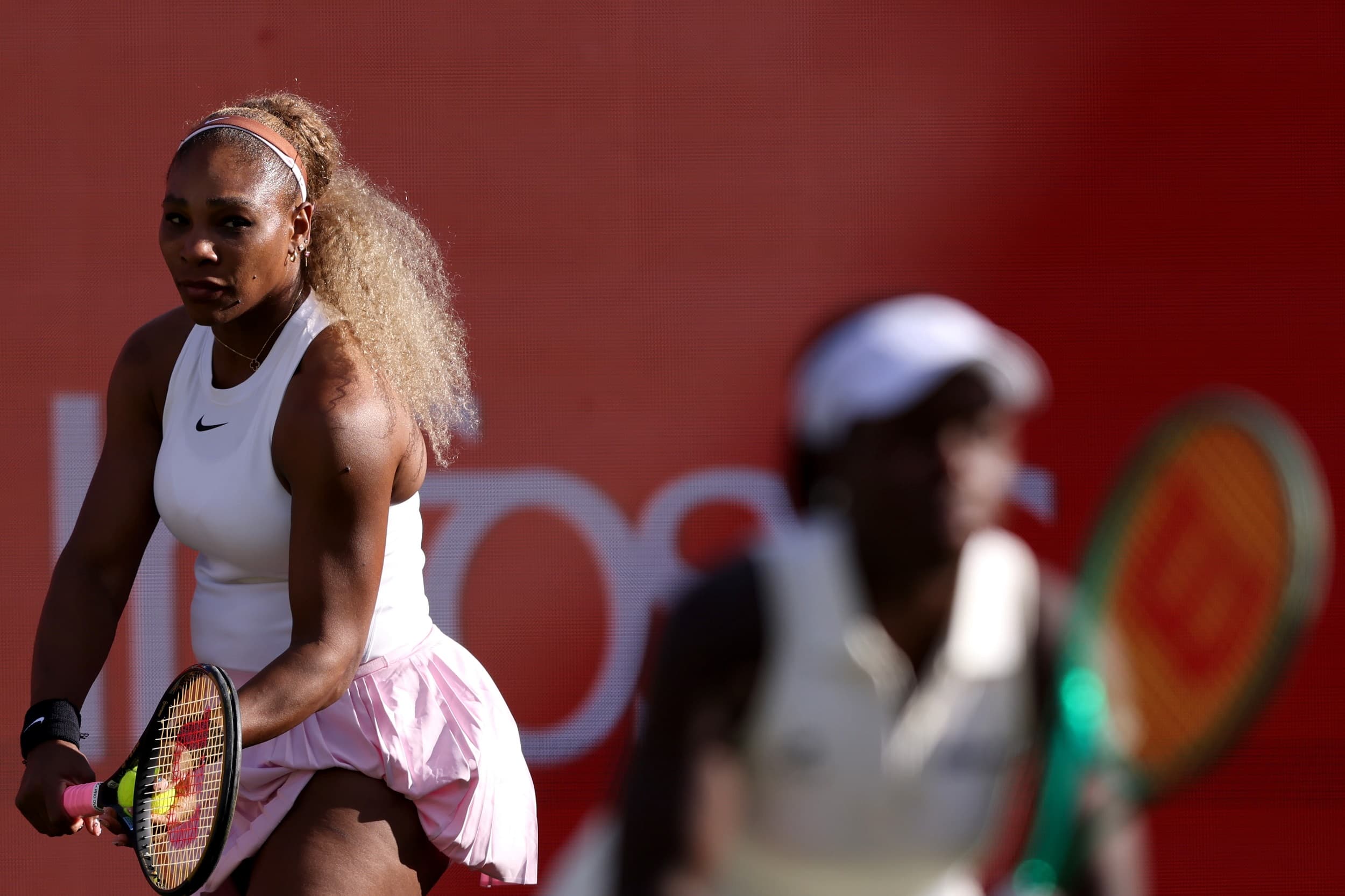 Magis Belum Pudar, Serena Williams Tandai Comeback dengan Kemenangan Manis di Queen's Club