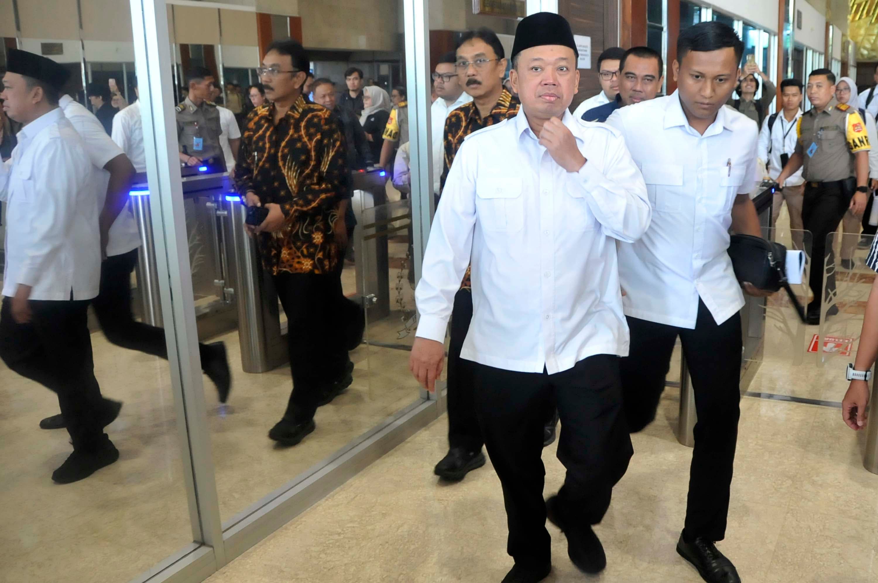 Menteri Agraria dan Tata Ruang Nusron Wahid usai menghadiri rapat pleno Badan Legislasi (Baleg) DPR di Kompleks Parlemen, Senayan, Jakarta, Senin (21/9/2026). AKURAT.CO/Sopian