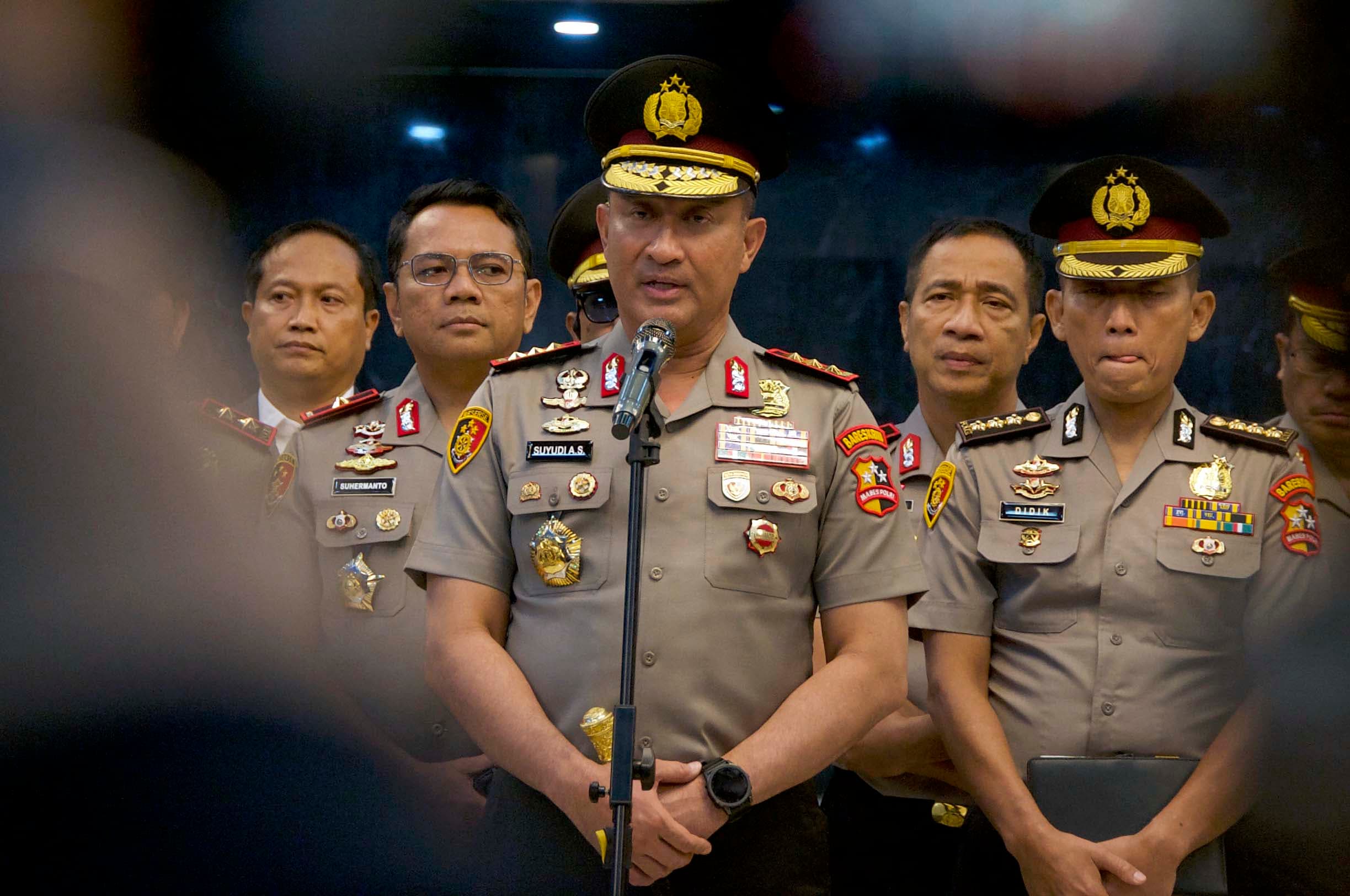 Calon Kepala Kepolisian Negara Republik Indonesia (Kapolri) Komisaris Jenderal Polisi Suyudi Ario Seto  menyampaikan keterangan pers usai mengikuti Rapat Paripurna Ke-8 DPR Masa Persidangan I Tahun Sidang 2026-2027 di Kompleks Parlemen, Senayan, Jakarta, Kamis (1/10/2026).AKURAT.CO/Sopian
