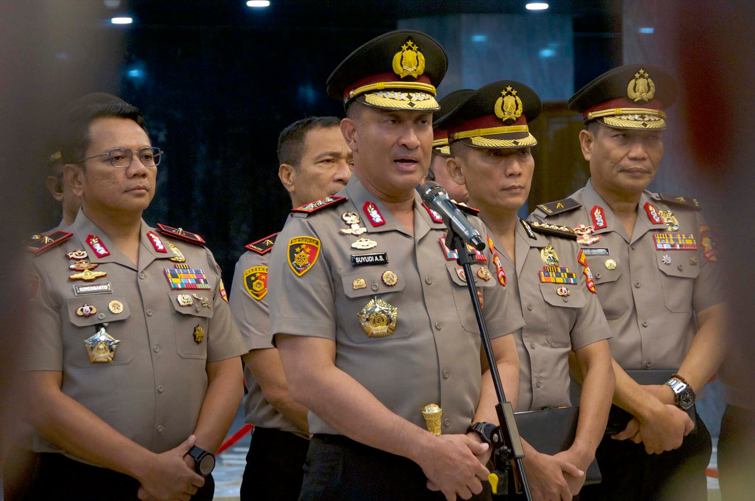 Calon Kepala Kepolisian Negara Republik Indonesia (Kapolri) Komisaris Jenderal Polisi Suyudi Ario Seto  menyampaikan keterangan pers usai mengikuti Rapat Paripurna Ke-8 DPR Masa Persidangan I Tahun Sidang 2026-2027 di Kompleks Parlemen, Senayan, Jakarta, Kamis (1/10/2026).AKURAT.CO/Sopian