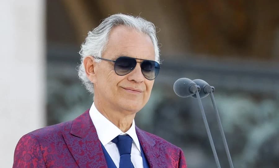 MUI Desak Pemerintah Batalkan Konser Andrea Bocelli di Indonesia