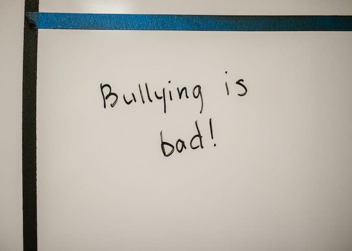 Cegah Bullying di Kampus: Wujudkan Lingkungan Belajar yang Aman dan Inklusif