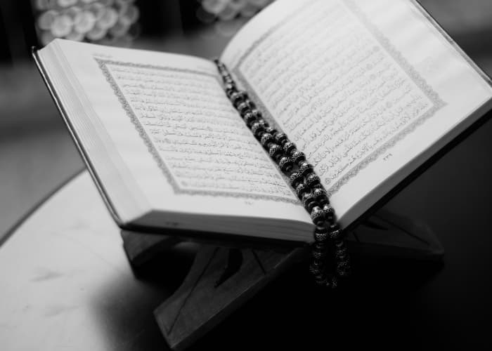 Hukum Menepati Janji Dalam Islam