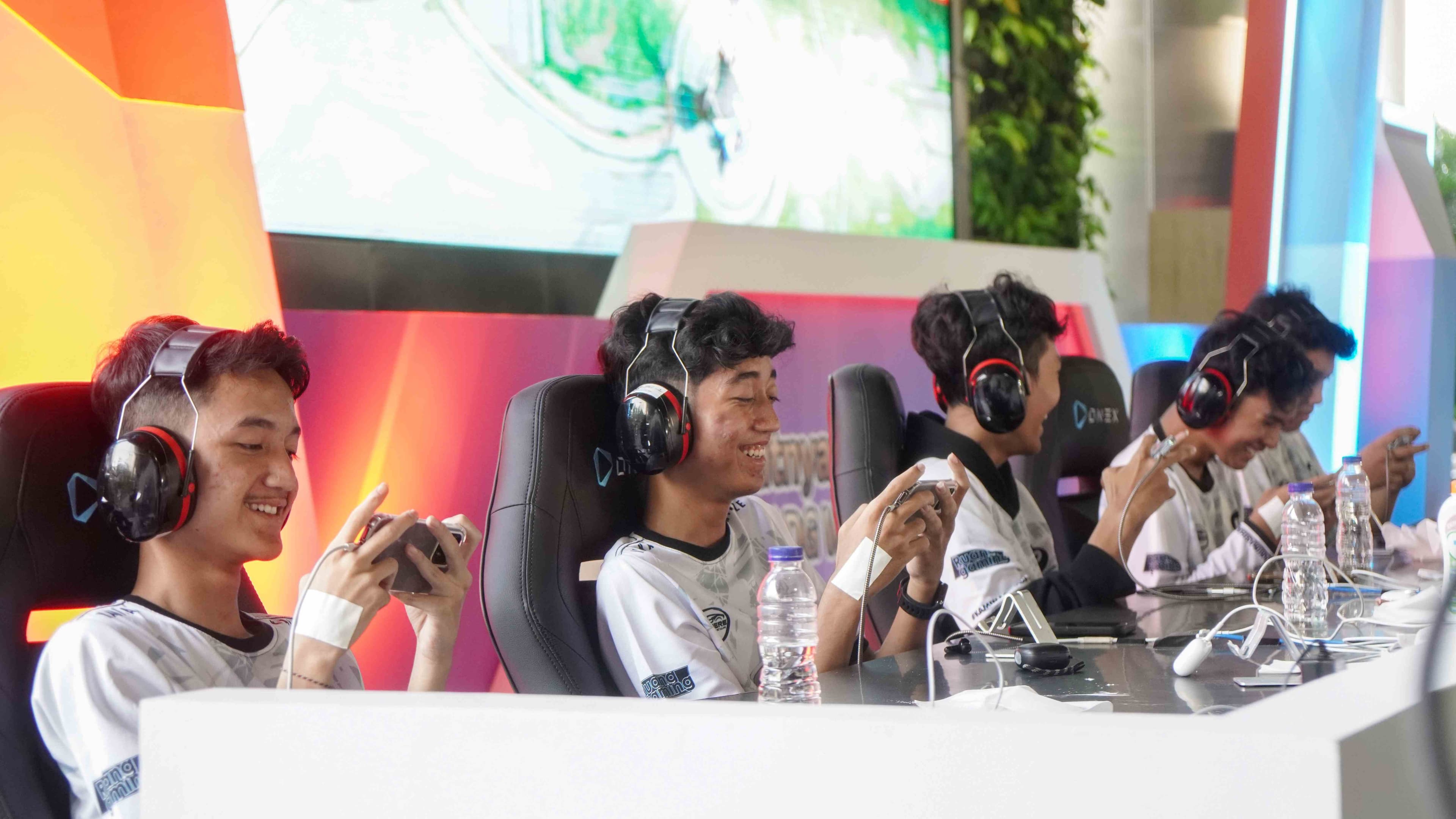 Kembangkan Potensi eSports Pelajar SMA, Telkomsel Tuntaskan Turnamen 'DG WIB Community Cup 2024'