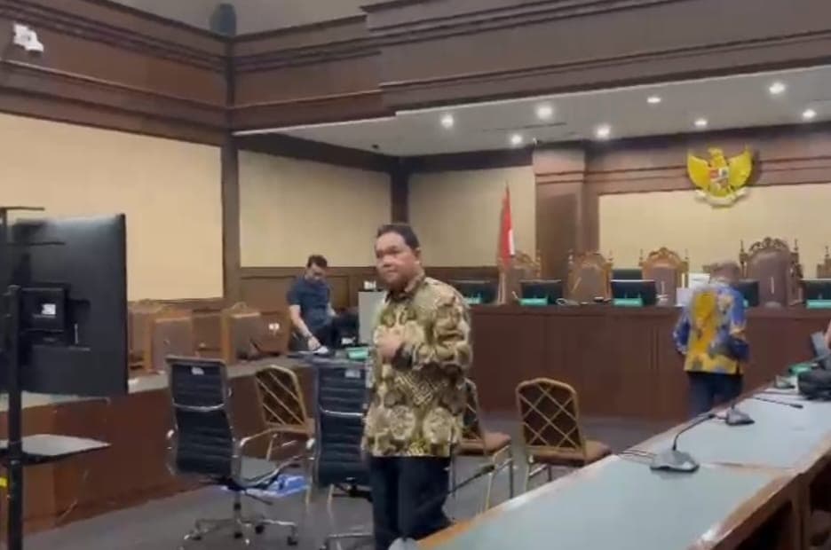 Jaksa Tuntut Mantan Anggota BPK Achsanul Qosasi 5 Tahun Penjara 