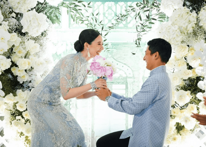 Selamat, Ini 5 Potret Lamaran Rio Haryanto dan Athina Papadimitriou