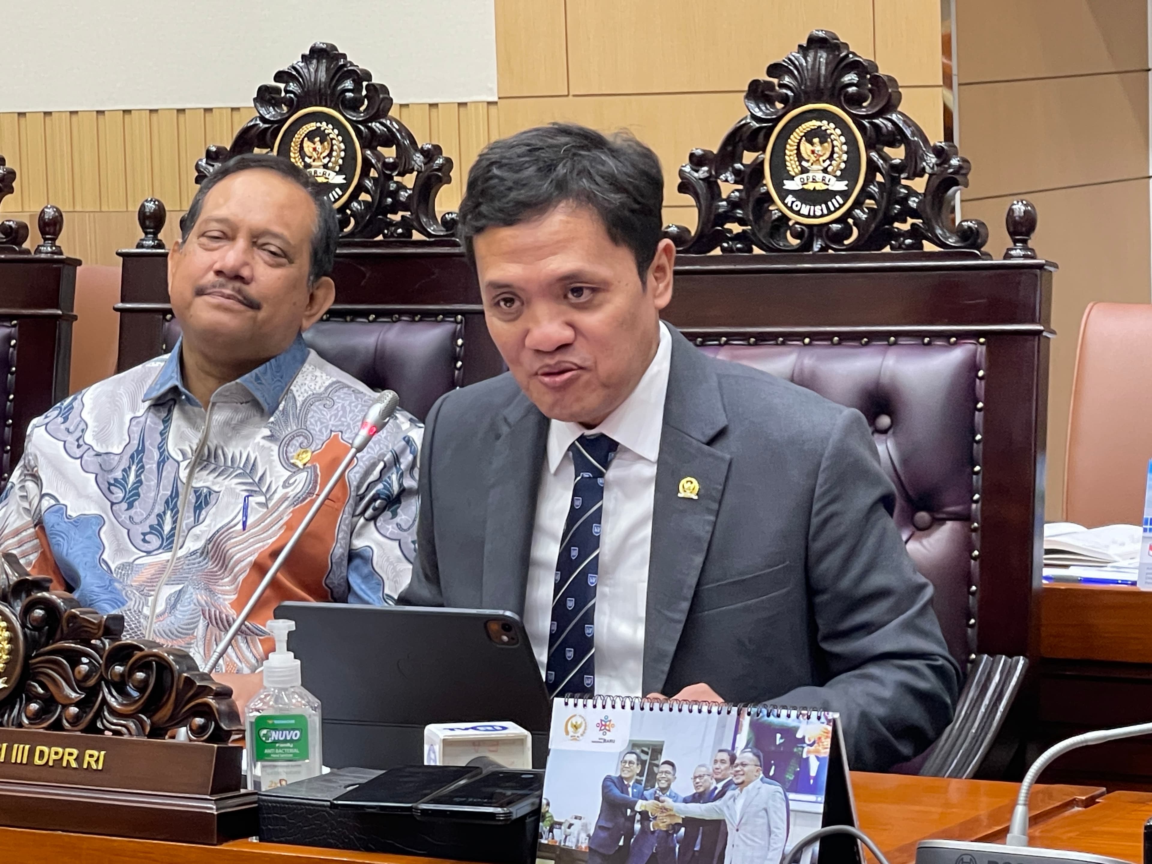 DPR Bakal Undang Pimpinan Media Beri Masukan untuk RUU KUHAP yang Baru