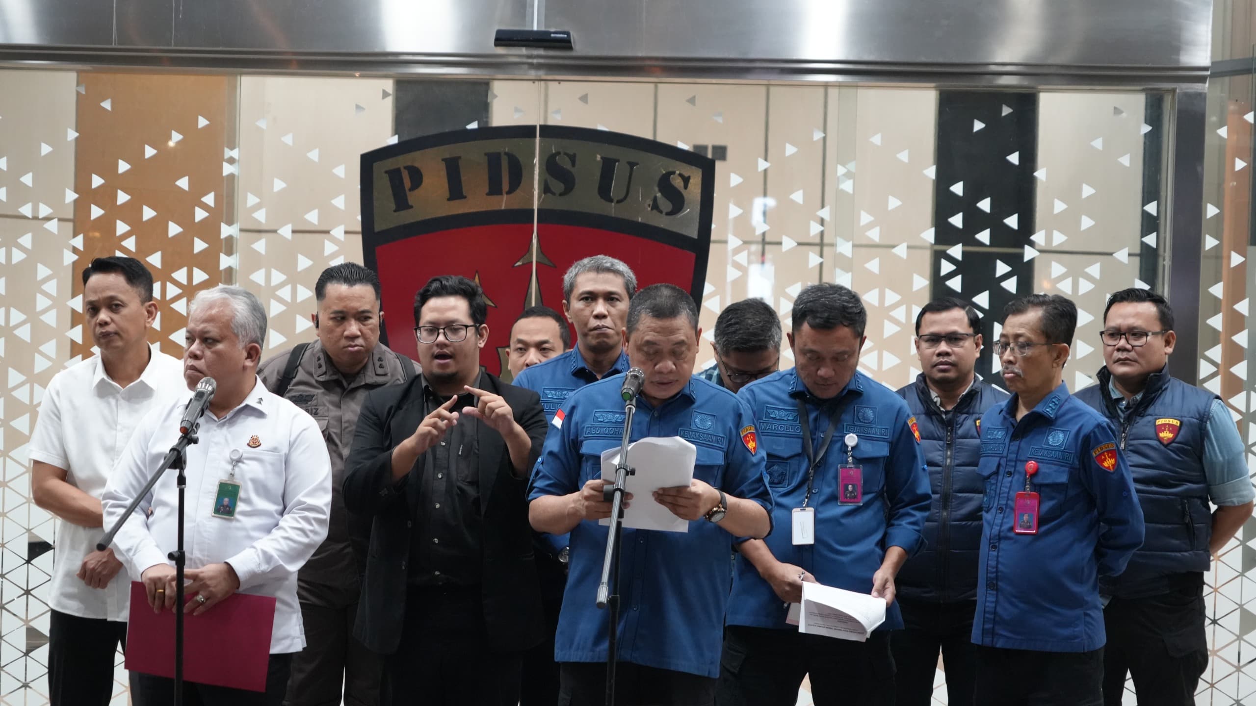 Kejagung Tetapkan 9 Tersangka Kasus Korupsi Minyak Mentah, Ada Riza Chalid