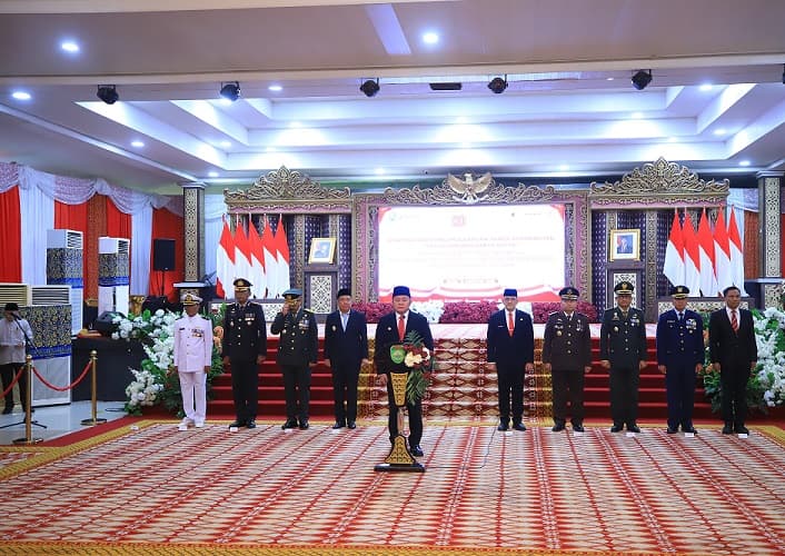 Gubernur Herman Deru Sematkan Satyalancana Karya Satya kepada 321 ASN Sumsel, Simbol Loyalitas dan Integritas Pegawai