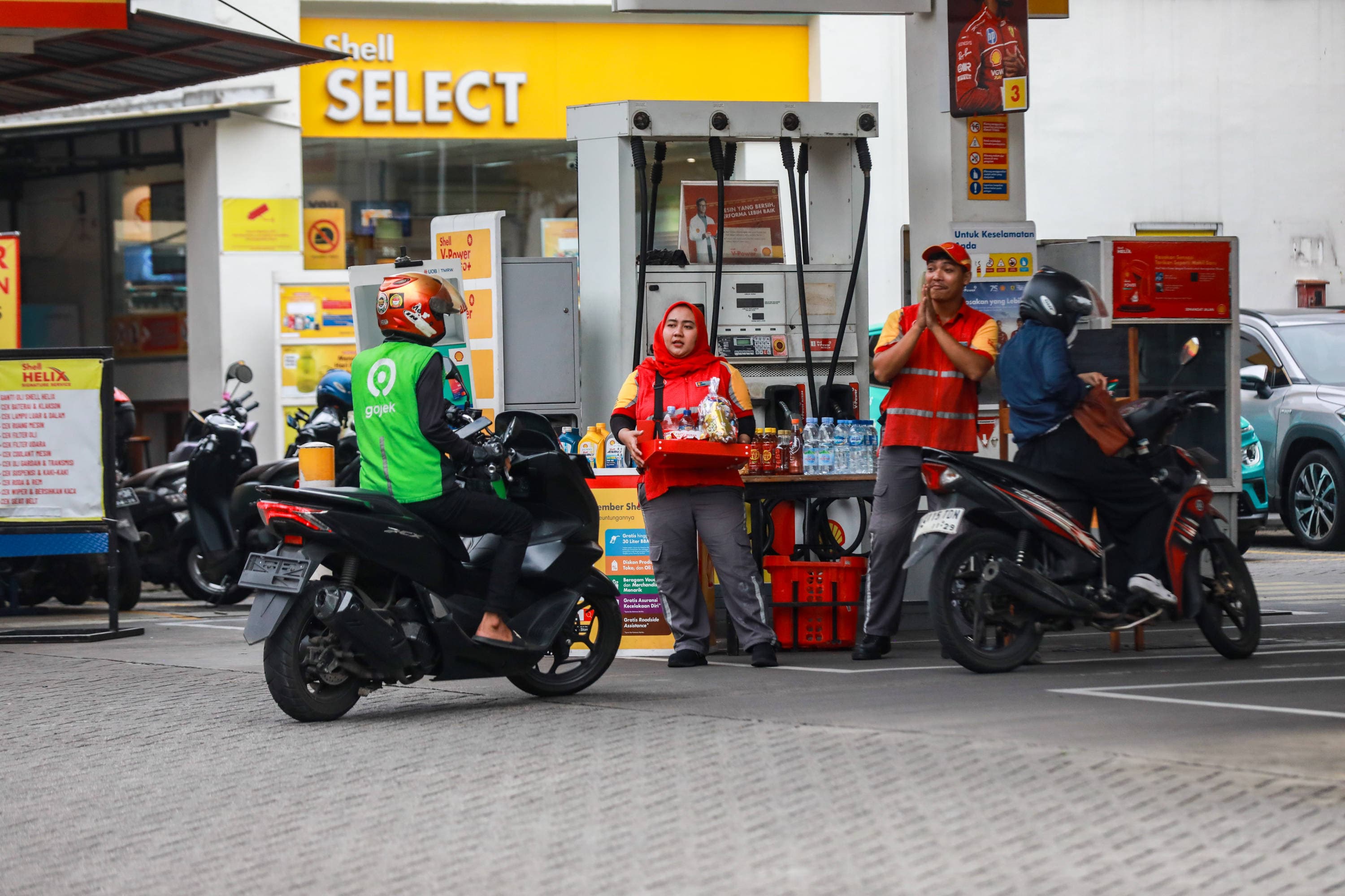 DPR Pastikan Pasokan BBM Nasional Aman, Kelangkaan di SPBU Swasta Hanya Faktor Permintaan