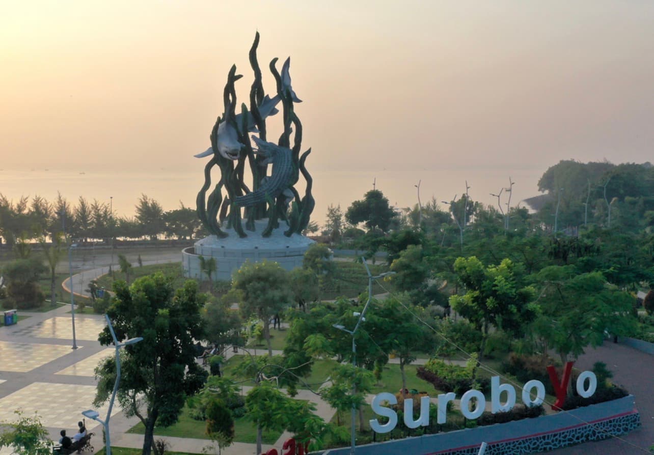 5 Taman Kota Paling Hits di Surabaya: Tempat Ngadem Asri dan Instagramable di Tengah Kota