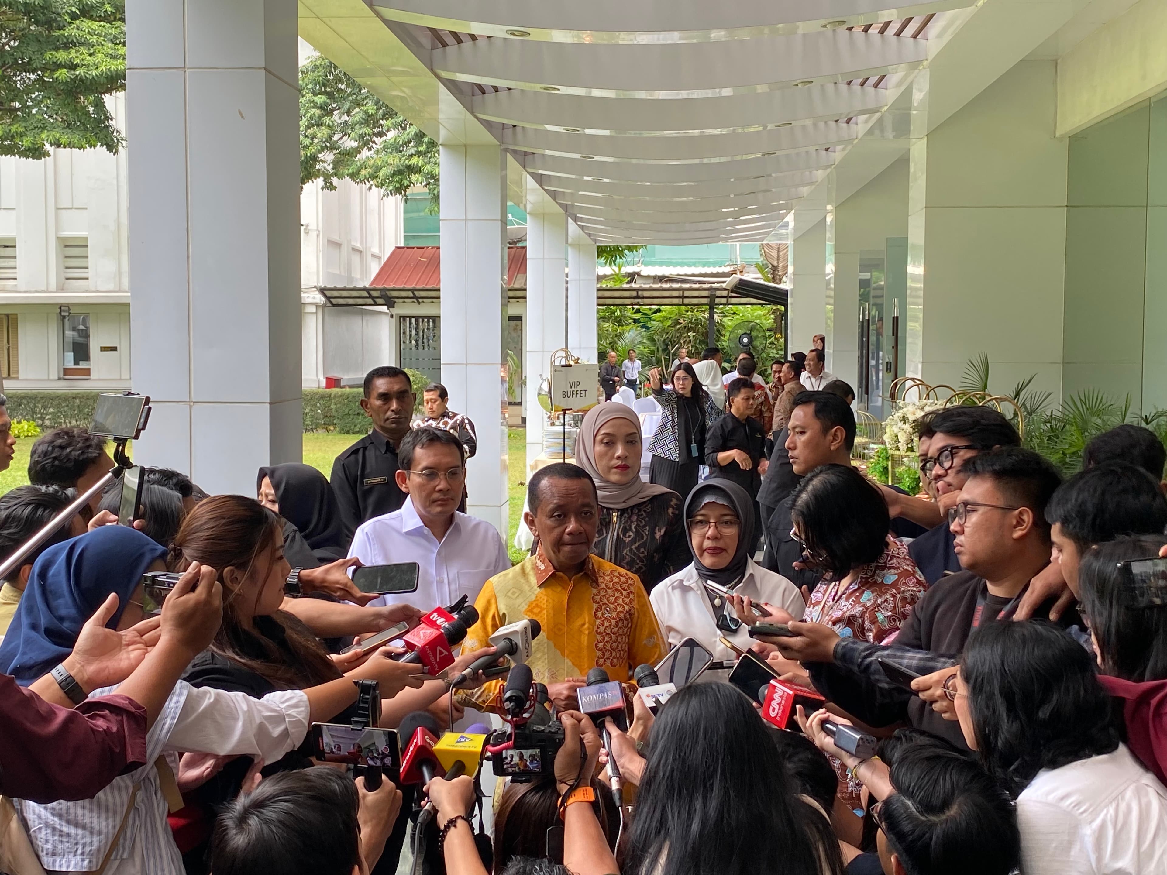 Bahlil Kirim Tim Inspeksi Kebakaran Kawasan IMIP