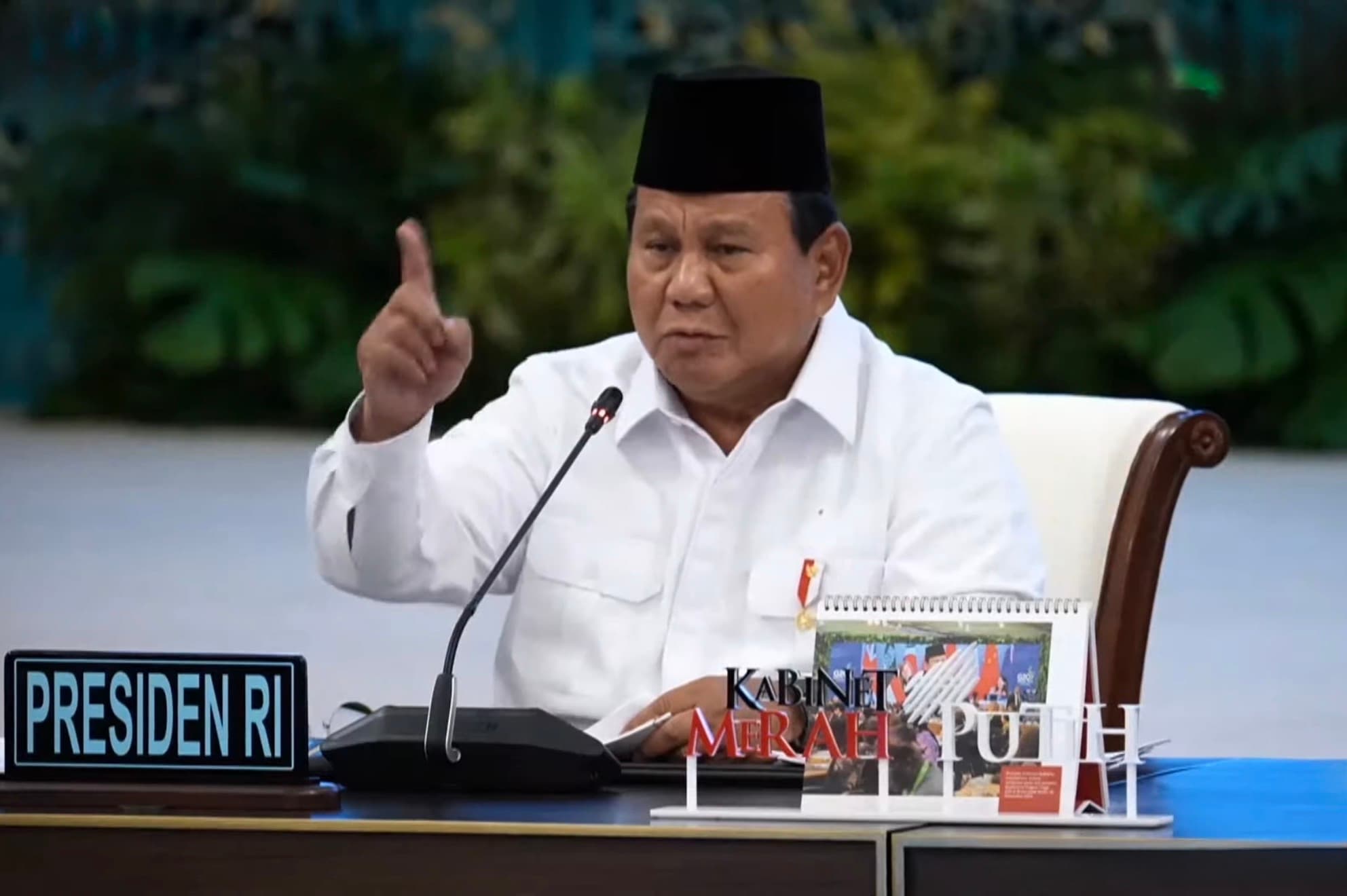 Prabowo Sentil Pejabat: Jangan Jadikan Musibah sebagai Ajang Wisata Bencana dan Pencitraan