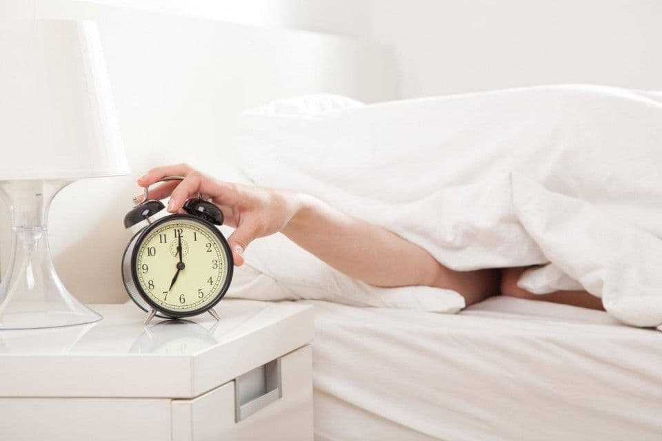 Anak Susah Bangun Pagi? Ini Penyebab dan Solusinya