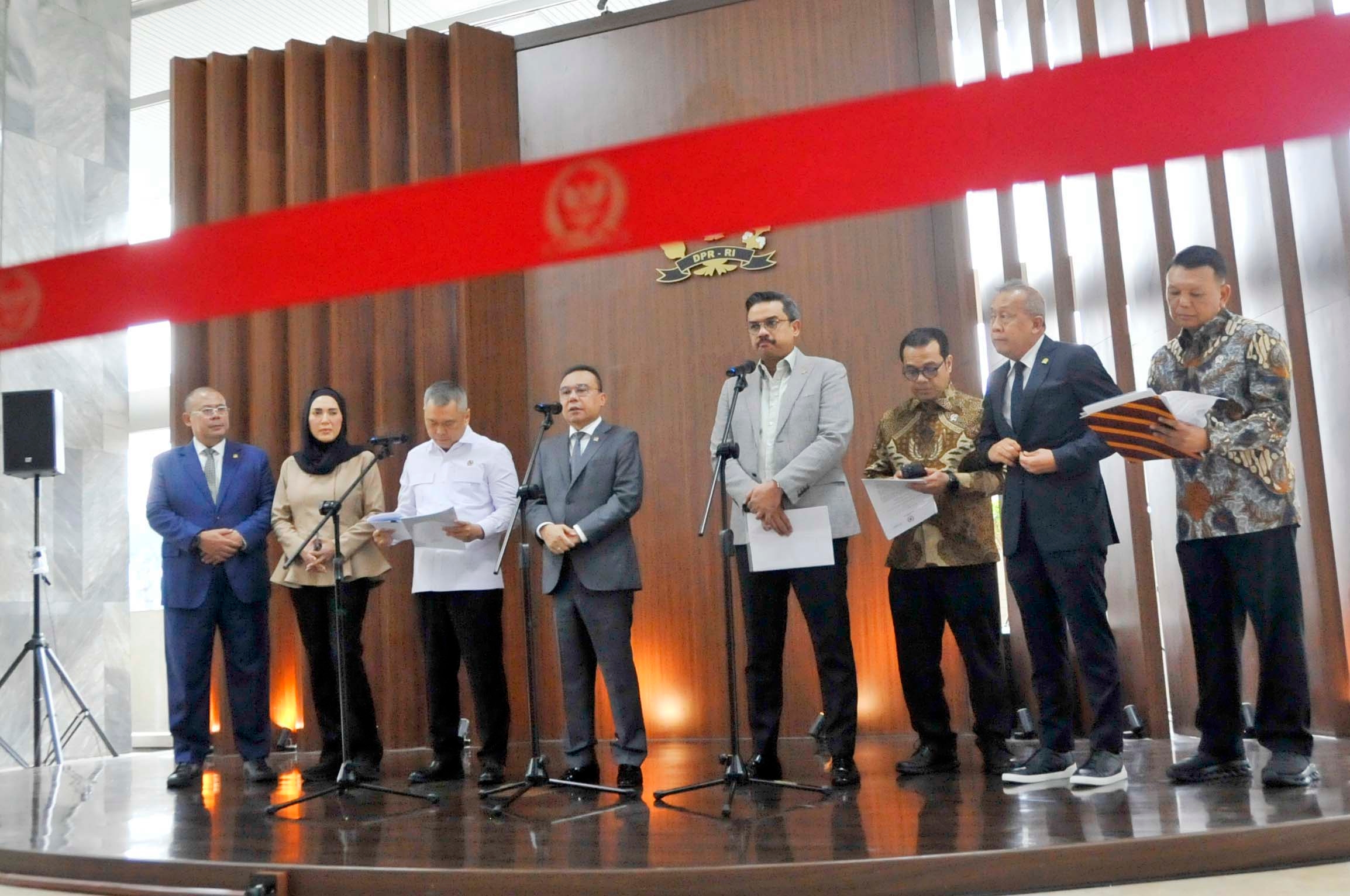 DPR RI dan Pemerintah Bentuk Forum Komunikasi Jalankan Perpres Ojol