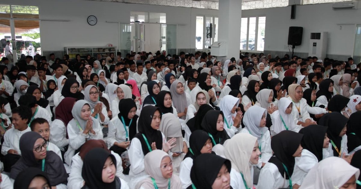 Pertemuan Rutin Bulanan: H. Robert Nitiyudo Wachjo Pesankan Dzikir dan Syukur kepada 1.232 Anak Binaan