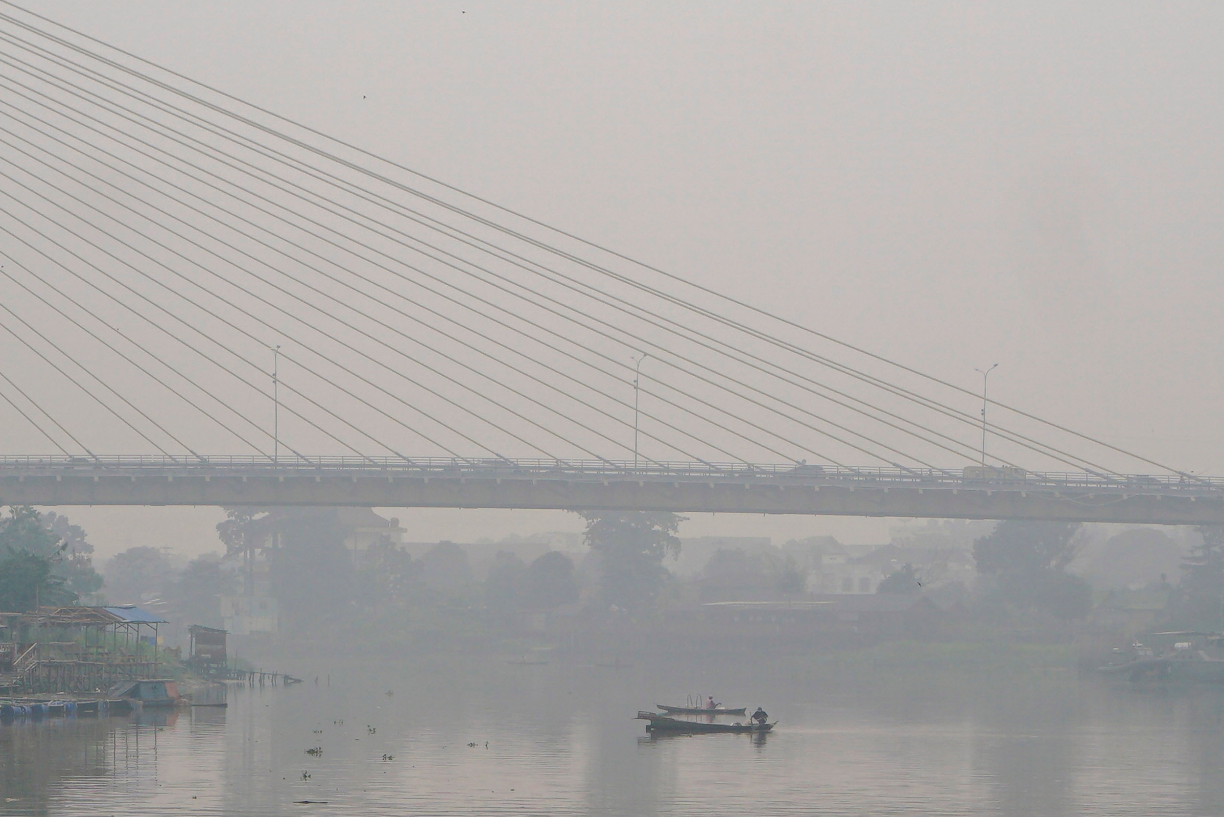 Kabut Asap Selimuti Kota Pekanbaru