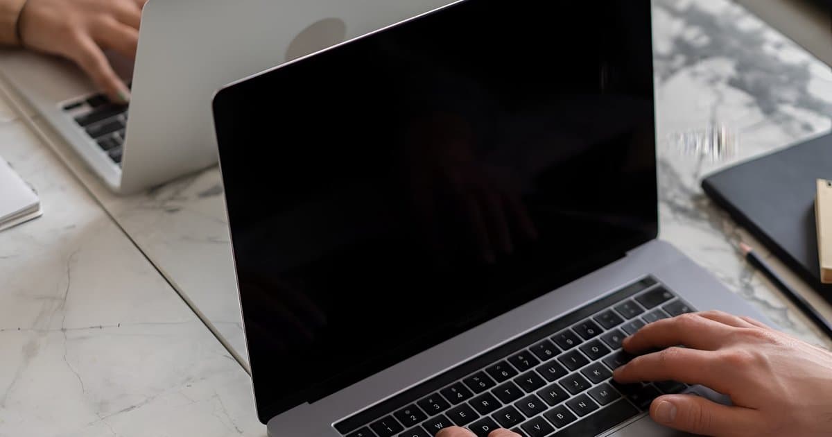 Laptop Mana yang Paling Worth It untuk Dibeli? Ini Cara Menentukannya