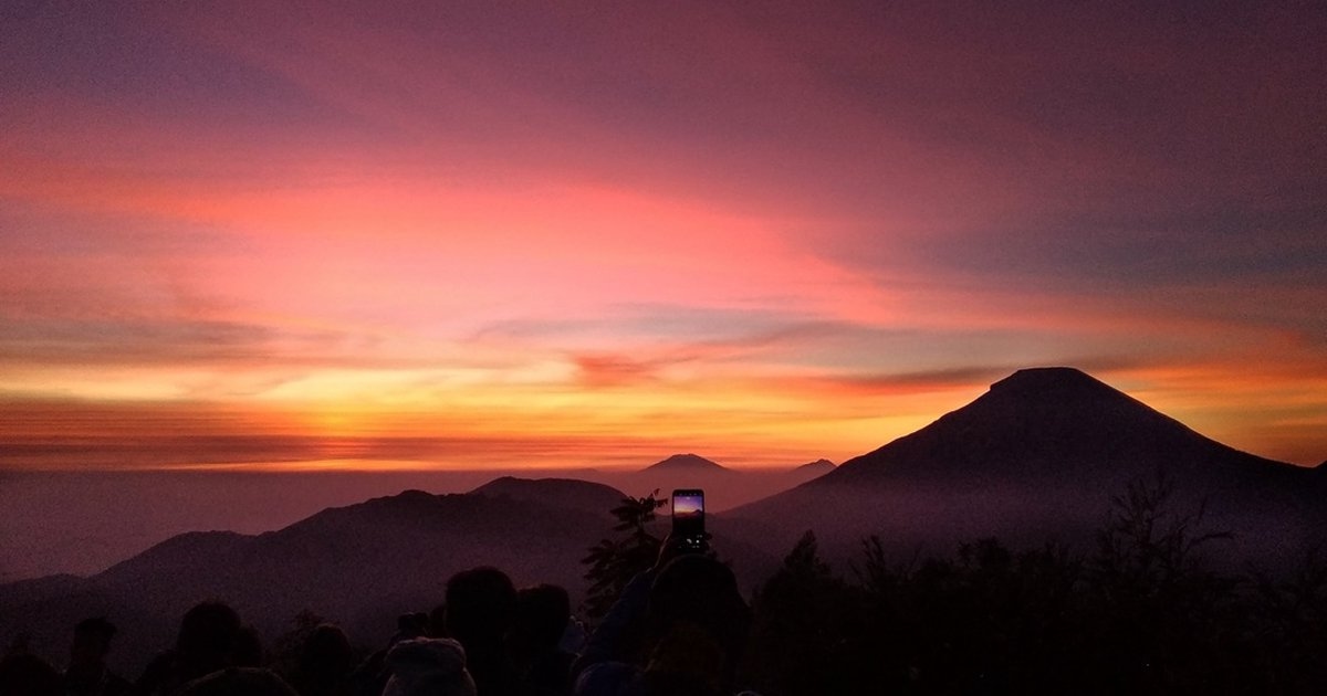 8 Gunung di Indonesia Cocok untuk Pendaki Pemula, Jalur Relatif Mudah