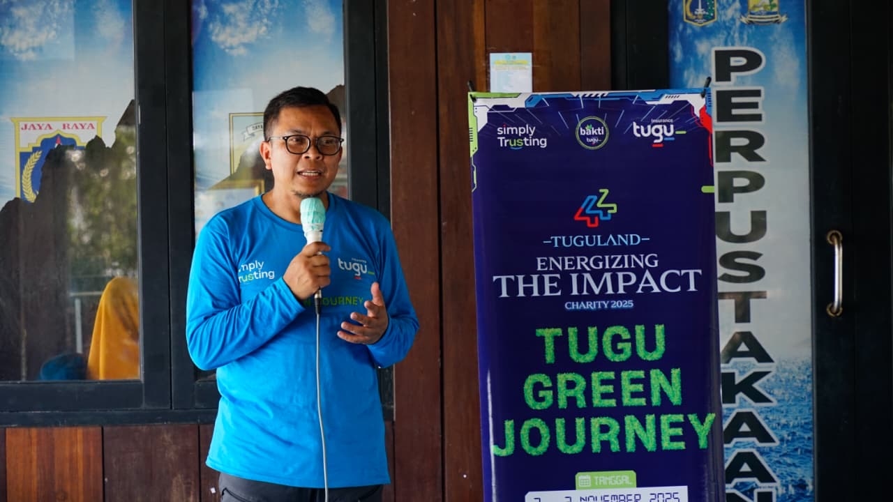 Tugu Insurance Daur Ulang 1,7 Ton Limbah Tekstil dan Tanam 10.000 Mangrove