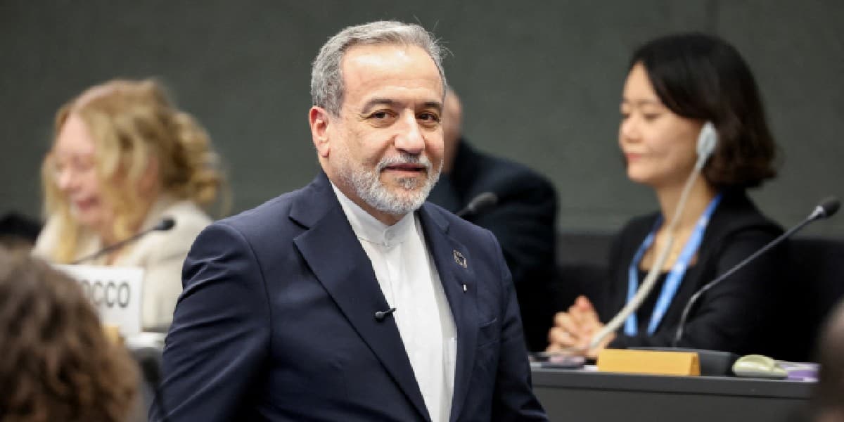 Menlu Iran Sebut Trump Memperlakukan Negosiasi Nuklir yang Kompleks Seperti Transaksi Properti