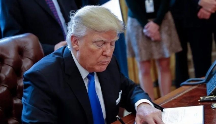Trump Pertimbangkan untuk Mengakhiri Operasi Militer AS terhadap Iran