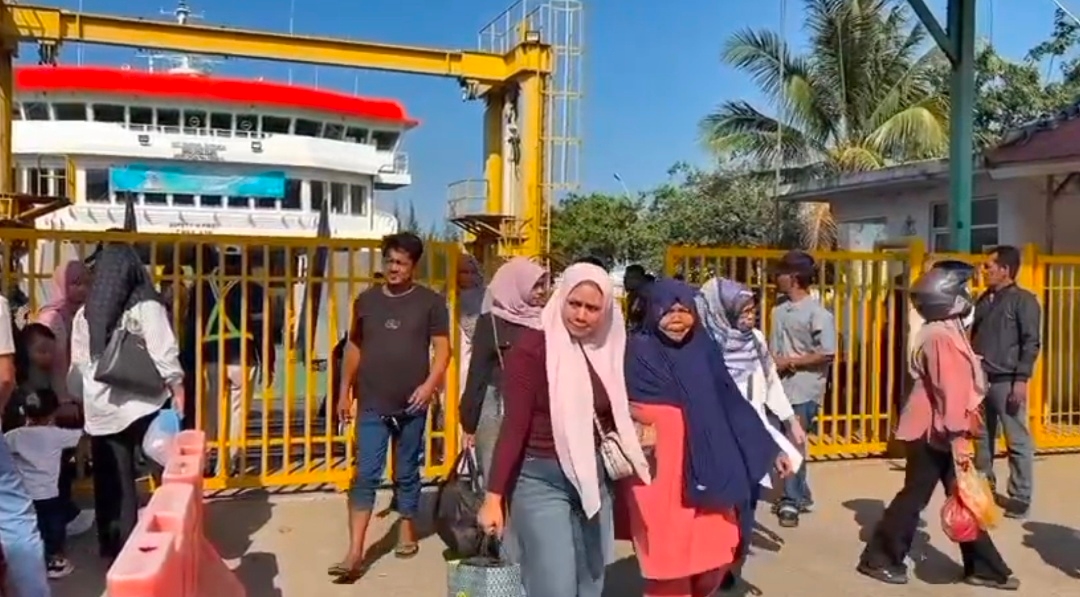 Aceh Mulai Bangkit, Pelabuhan Ulee Lheue Dipadati Wisatawan Domestik Saat Lebaran