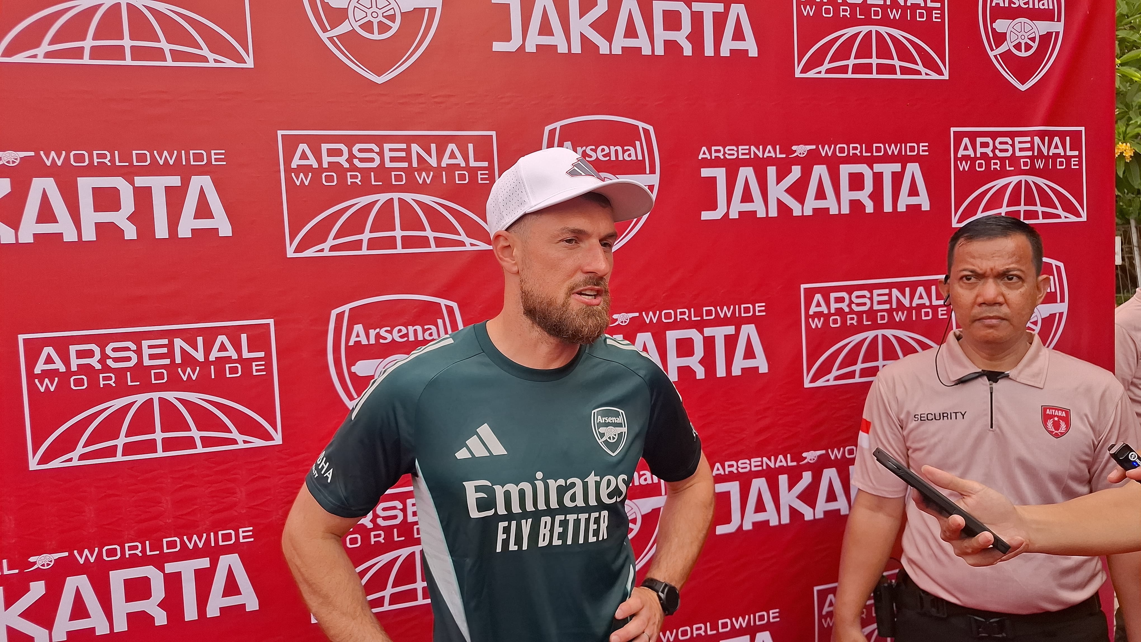 Kunjungi Jakarta, Legenda Arsenal Aaron Ramsey Terkesan Semangat Anak-anak Indonesia